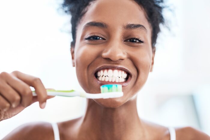 brush teeth with dental implants